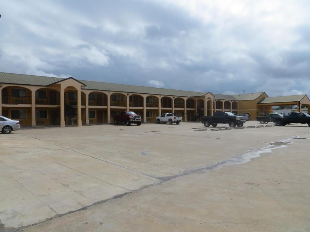 La Grange Executive Inn And Suites Exterior foto